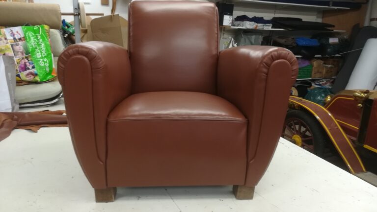 Rénovation fauteuil en cuir